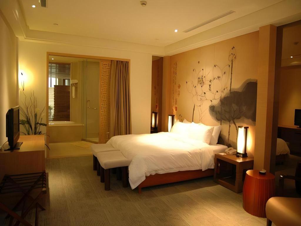 Huana Hotel Minhang Shanghai Exterior foto