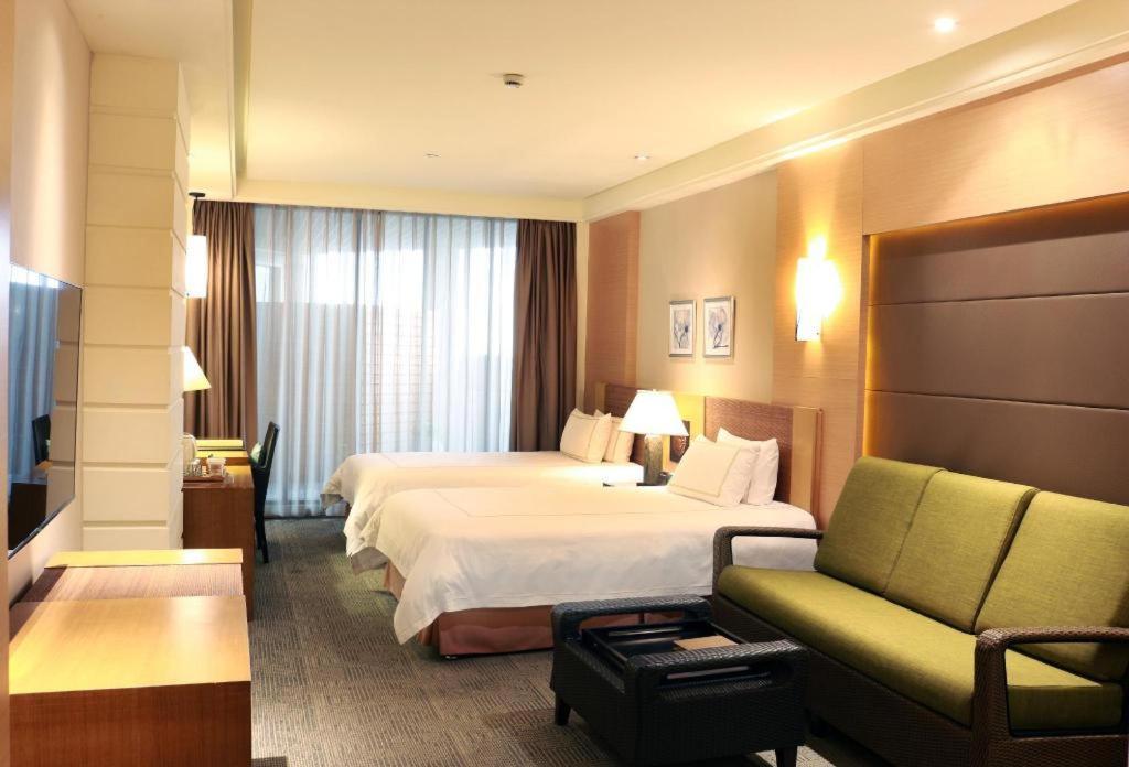Huana Hotel Minhang Shanghai Exterior foto