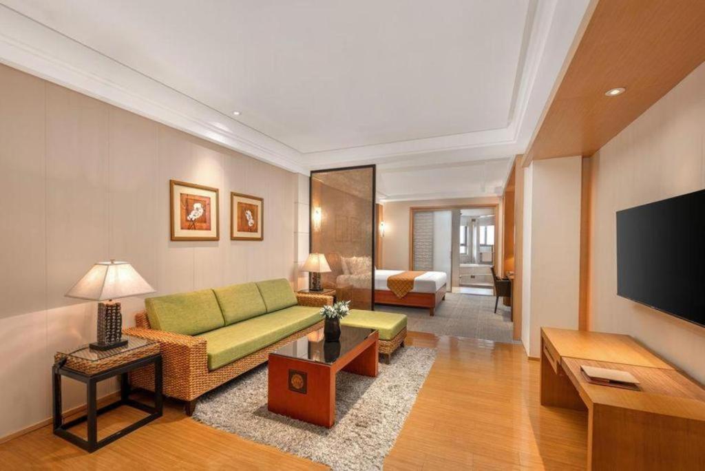 Huana Hotel Minhang Shanghai Exterior foto